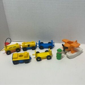 VINTAGE Fisher price little people airplane lot #2 toys